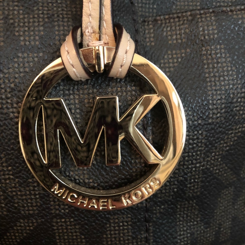 Michael Kors Tote and Matching Wallet - Picture 5 of 5